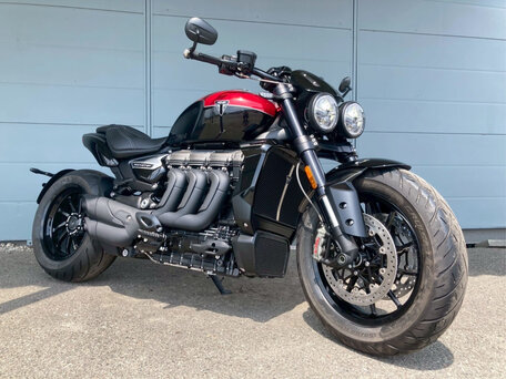 2025 Triumph Rocket III, красный, 2600000 рублей, вид 1
