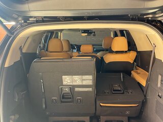 2021 Kia Carnival IV, чёрный, 4600000 рублей, вид 4