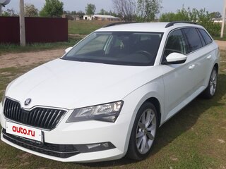 2017 Skoda Superb III, белый, 1560000 рублей, вид 4