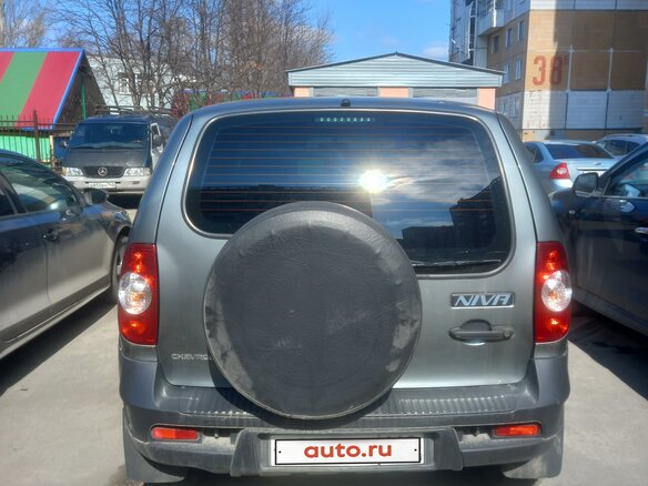 2018 Chevrolet Niva I Рестайлинг, серый, 950000 рублей - вид 2