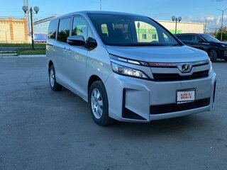 2018 Toyota Voxy III (R80) Рестайлинг, серый, 1670000 рублей, вид 4