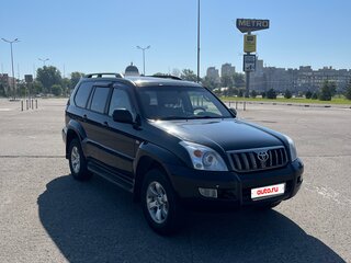 2007 Toyota Land Cruiser Prado 5-speed 120 Series Рестайлинг, чёрный, 2200000 рублей, вид 1