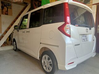 2021 Toyota Roomy I Рестайлинг, белый, 1120000 рублей, вид 4
