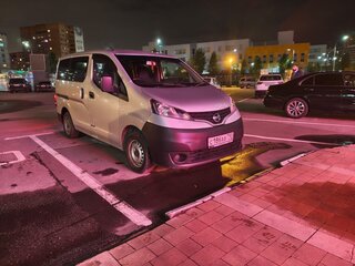 2015 Nissan NV200, серебристый, 1350000 рублей, вид 2