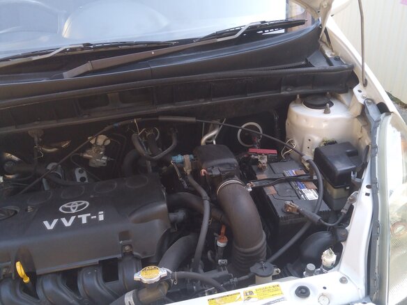 2001 Toyota FunCargo, белый, 550000 рублей - вид 13