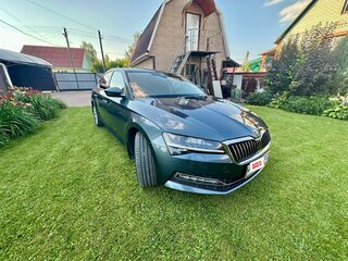 2019 Skoda Superb III Рестайлинг, серый, 2390000 рублей, вид 4