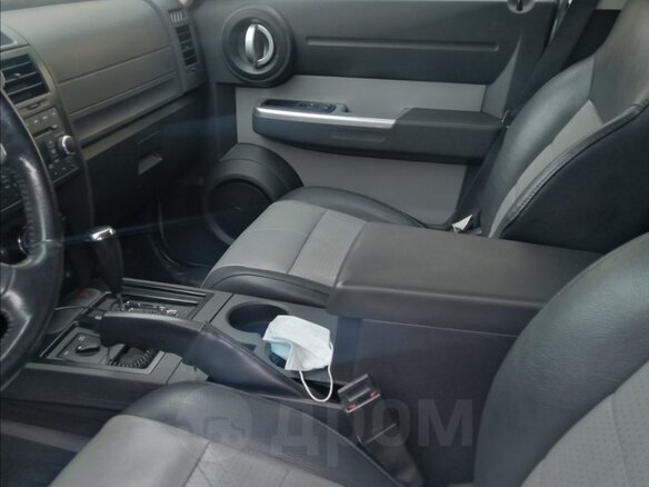 2007 Dodge Nitro, серый, 1650000 рублей - вид 5