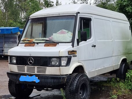 1991 Mercedes-Benz T1, зелёный, 1500000 рублей, вид 1