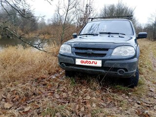 2013 Chevrolet Niva I Рестайлинг, чёрный, 679000 рублей, вид 1