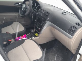 2010 Skoda Yeti I, белый, 650000 рублей, вид 5