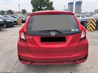 2018 Honda Fit III Рестайлинг, красный, 1120000 рублей, вид 5