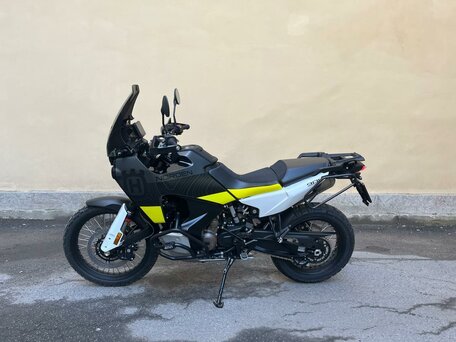 2023 Husqvarna Norden 901, чёрный, 1650000 рублей, вид 1