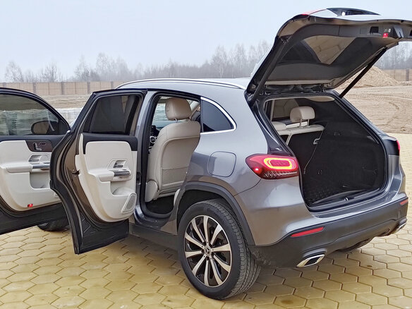 2023 Mercedes-Benz GLA 250 II (H247) Рестайлинг, серый, 5550000 рублей - вид 14