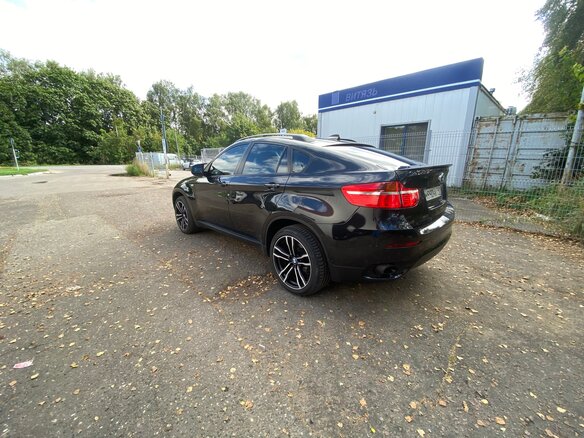 2010 BMW X6 35i 8-speed I (E71), чёрный, 1770000 рублей - вид 12