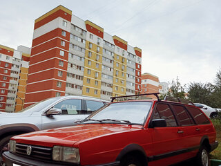 1987 Volkswagen Passat B2, красный, 450000 рублей, вид 1