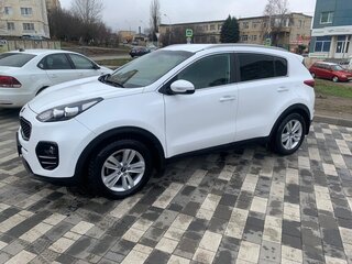 2018 Kia Sportage IV, белый, 2290000 рублей, вид 4