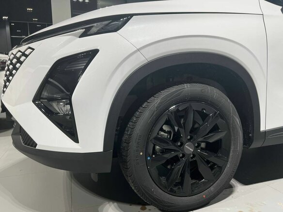 2025 Omoda C5 I Рестайлинг, белый, 2779000 рублей - вид 5