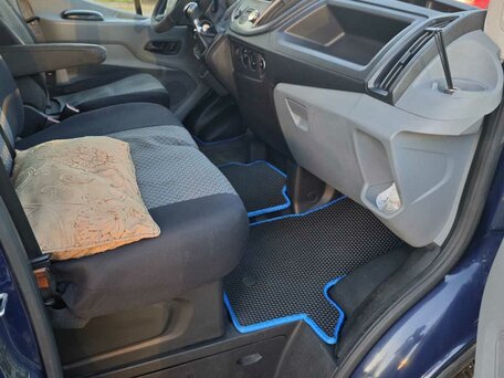 2018 Ford Transit, фиолетовый, 1800000 рублей, вид 3