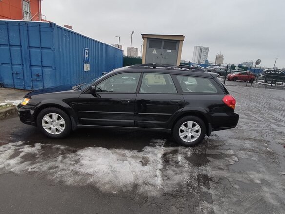 2005 Subaru Outback III, чёрный, 900000 рублей - вид 3