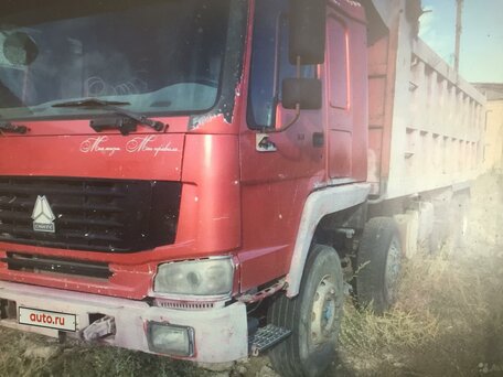2003 Sinotruk Howo Прочие Кабины, красный, 550000 рублей, вид 2