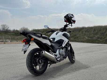 2013 Honda NC 700X, белый, 650000 рублей, вид 2