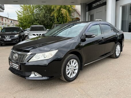 2011 Toyota Camry VII (XV50), чёрный, 1650000 рублей, вид 1