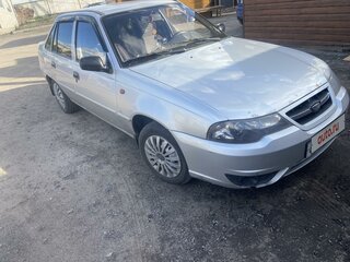 2013 Daewoo Nexia I Рестайлинг, серебристый, 150000 рублей, вид 3