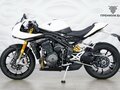 2025 Triumph Speed Triple, белый, 1699000 рублей - вид 1