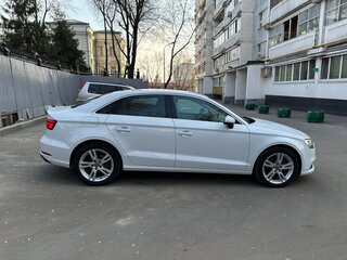 2018 Audi A3 III (8V) Рестайлинг, белый, 1350000 рублей, вид 4