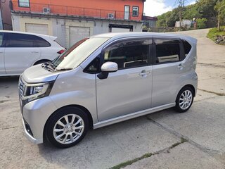 2017 Daihatsu Move VI Рестайлинг, серебристый, 750000 рублей, вид 5