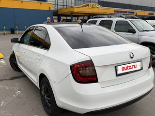 2018 Skoda Rapid I Рестайлинг, белый, 725000 рублей, вид 3