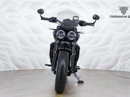 2024 Triumph Rocket 3, чёрный, 2599000 рублей, вид 4