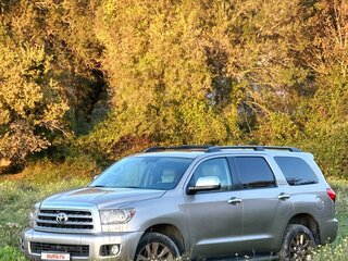 2008 Toyota Sequoia II, бежевый, 2900000 рублей, вид 1