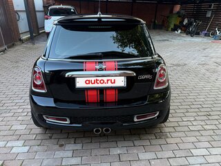 2010 Mini Hatch Cooper S II (R56) Рестайлинг, чёрный, 2440000 рублей, вид 5