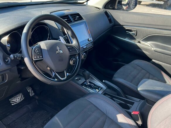 2020 Mitsubishi ASX I Рестайлинг 3, белый, 1700000 рублей - вид 6