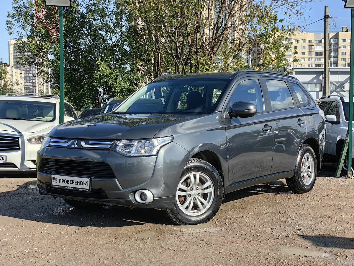 Открыть фотографии: Mitsubishi Outlander III