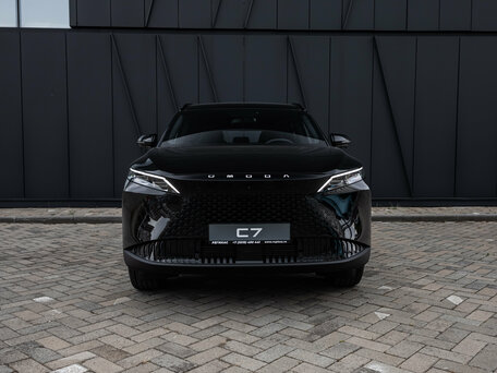 Omoda C7