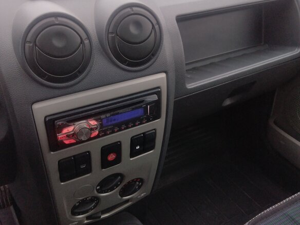 2007 Renault Logan I, серый, 250000 рублей - вид 11