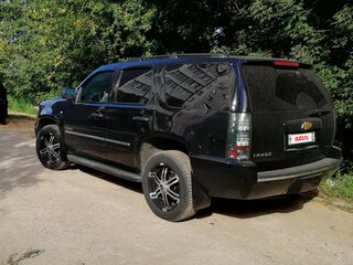 2011 Chevrolet Tahoe 6AT III, чёрный, 2100000 рублей, вид 1