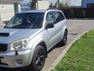 2005 Toyota RAV4 II (XA20) Рестайлинг, серебристый, 950000 рублей, вид 2