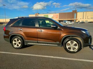 2015 Kia Sorento II Рестайлинг, коричневый, 2100000 рублей, вид 5