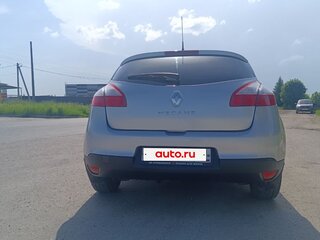 2014 Renault Megane III Рестайлинг, серый, 790000 рублей, вид 4