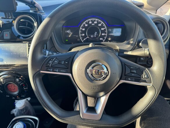2017 Nissan Note e-Power II Рестайлинг, коричневый, 1350000 рублей - вид 7