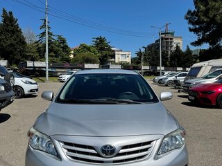 2012 Toyota Corolla X (E140, E150) Рестайлинг, серебристый, 1220000 рублей, вид 4