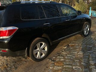 2013 Toyota Highlander II (XU40) Рестайлинг, чёрный, 1850000 рублей, вид 4
