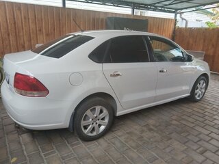 2013 Volkswagen Polo V, белый, 770000 рублей, вид 3