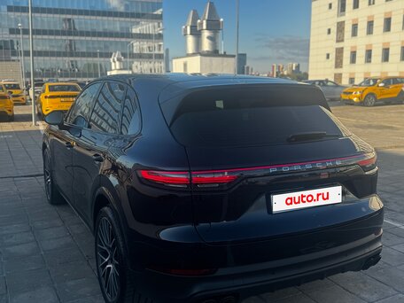 2019 Porsche Cayenne III, синий, 5600000 рублей, вид 4