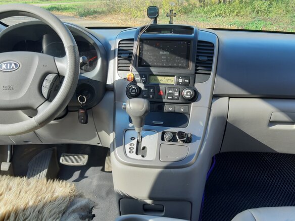 2010 Kia Carnival Grand II, серебристый, 1230000 рублей - вид 12