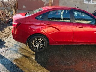 2016 Lada (ВАЗ) Vesta I, красный, 900000 рублей, вид 3