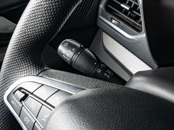 2023 Lada (ВАЗ) Vesta I Рестайлинг (NG), белый, 975000 рублей - вид 15